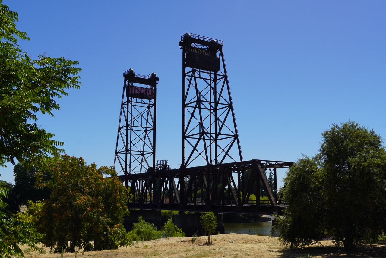 Mossdale Bridge
larkindm photography
Donna Larkin Photographer Central Valley