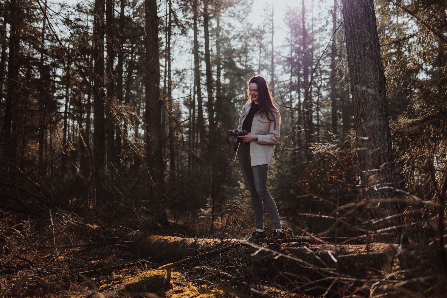 Adrianne Marlijne Fotografie Lifestyle Fotograaf Westland Veluwe Klarenbeek Branding Bos Natuur Avontuur