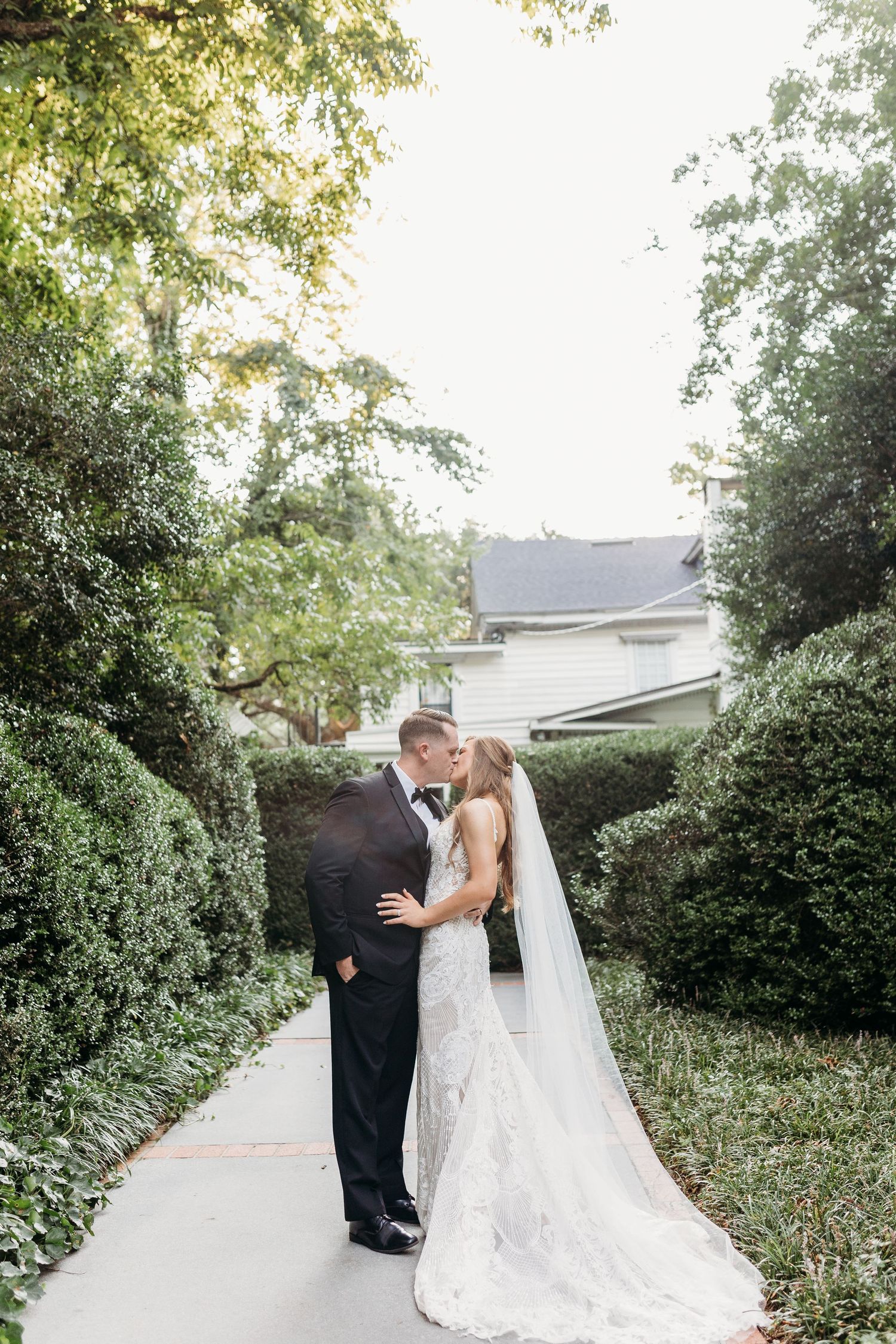 Wedding day photo captured in TH Photo's signature romantic style.