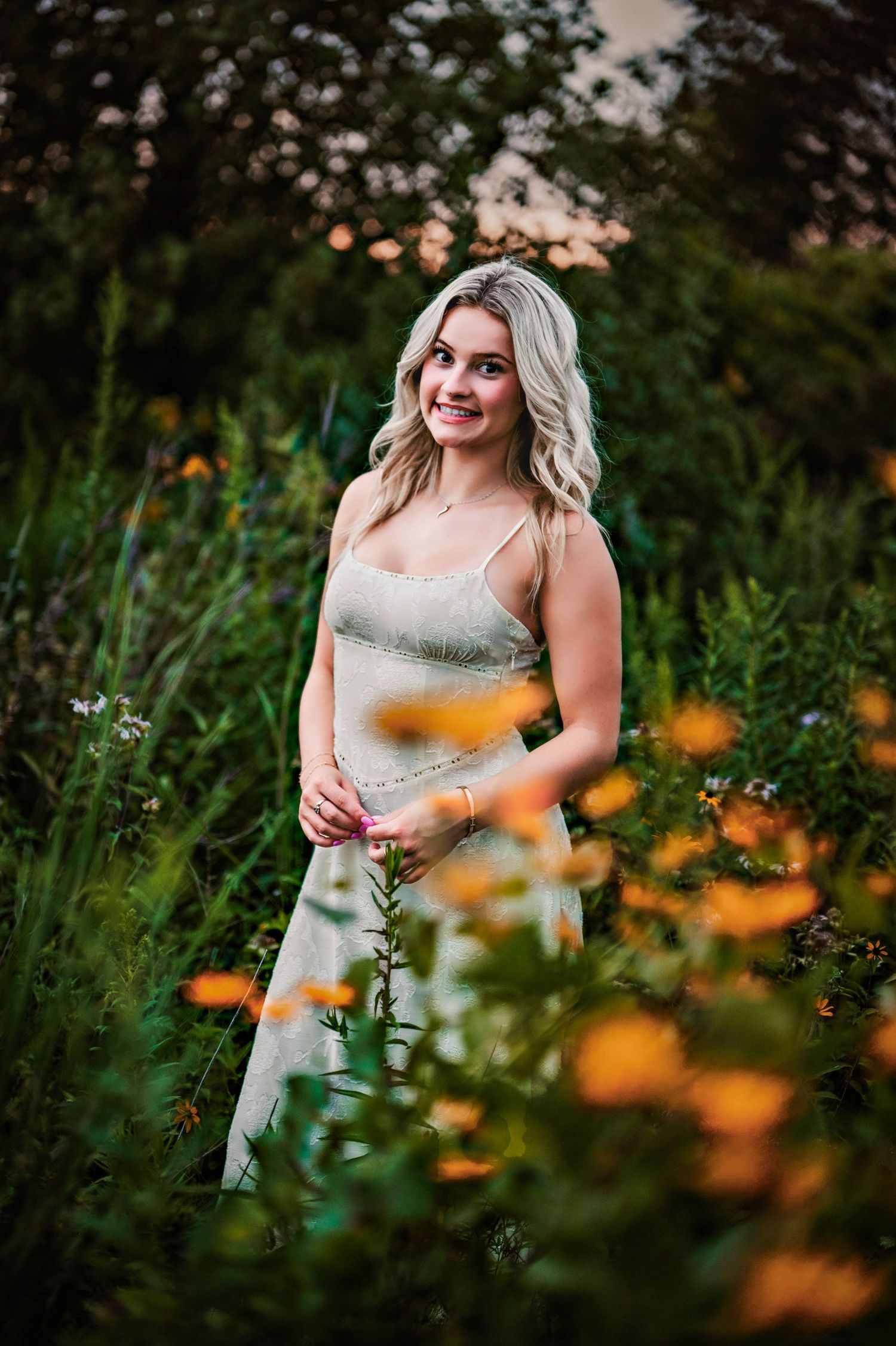 Senior Photographer near Fond du lac, Senior Photos are Delafield, WI Park