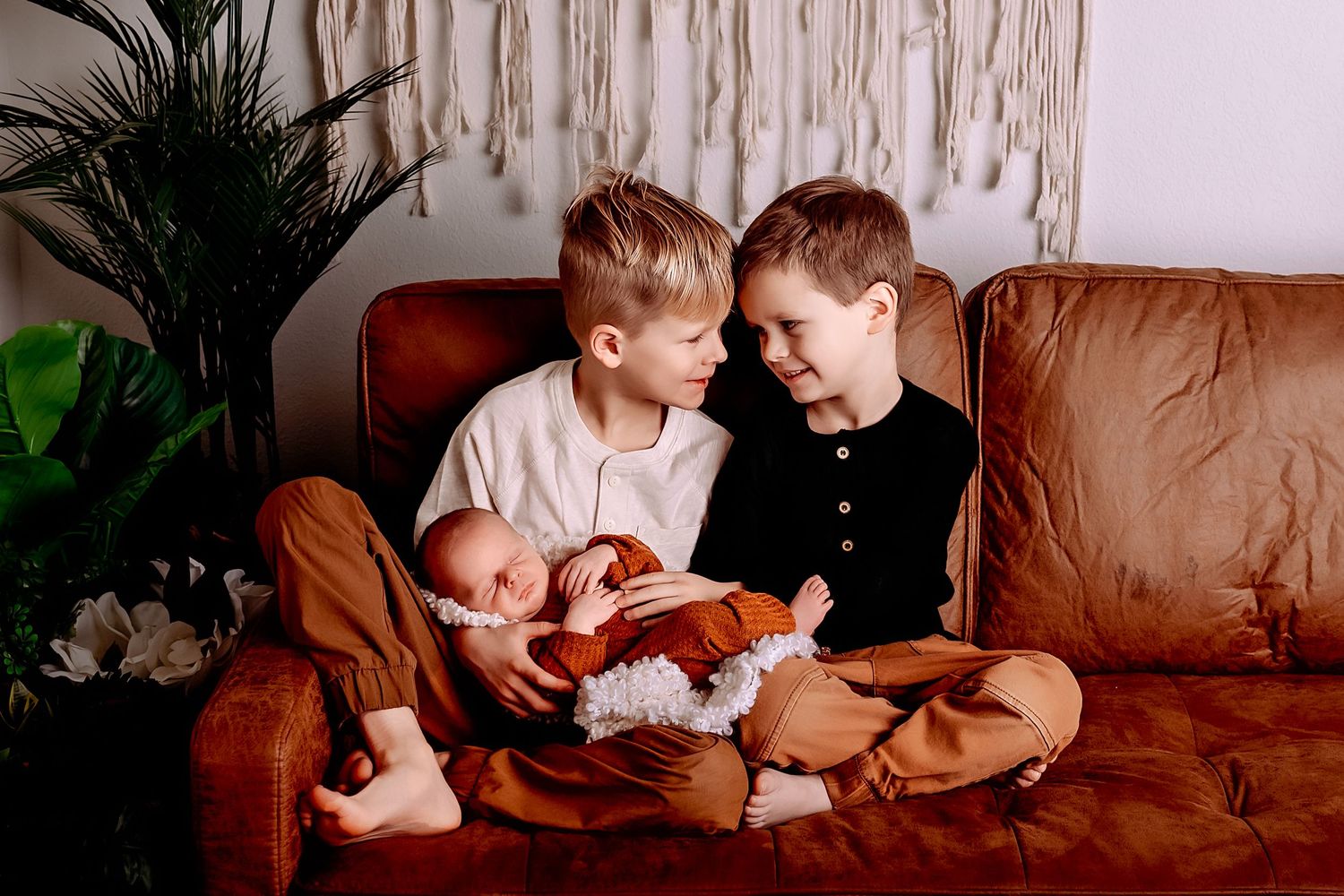 Sibling Poses for Newborn Session in Cozy Kewaskum, WI Studio. Modern and simple newborn style
