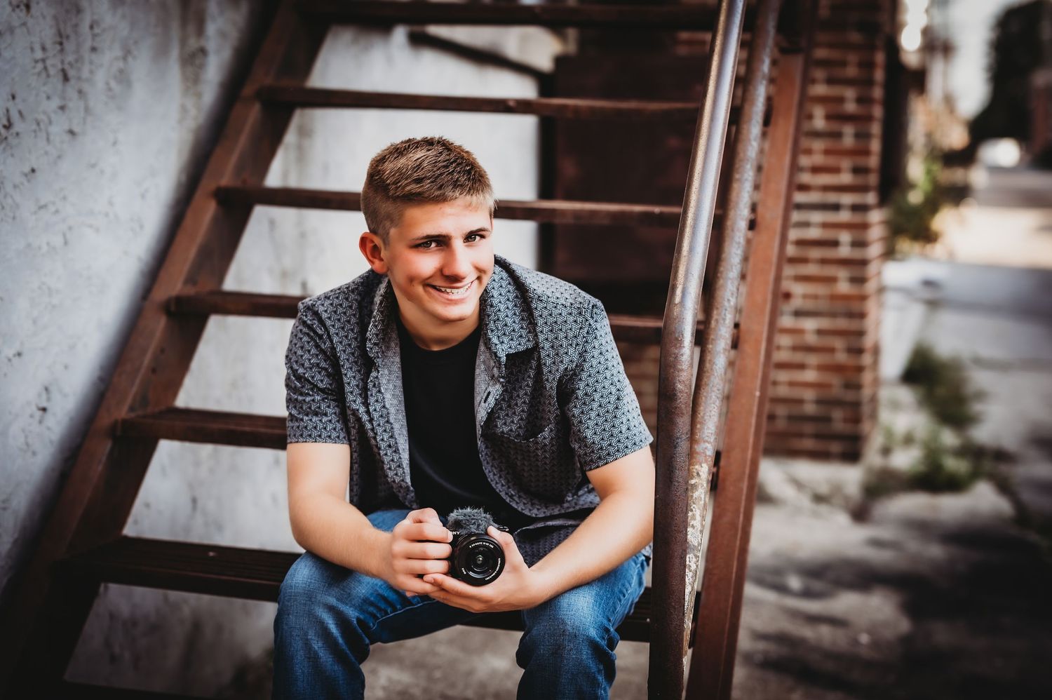Kewaskum, West Bend, Sheboygan, Port Washington, Milwaukee, Mequon, Wisconsin Newborn, Children, Senior, Maternity + Family Photographer