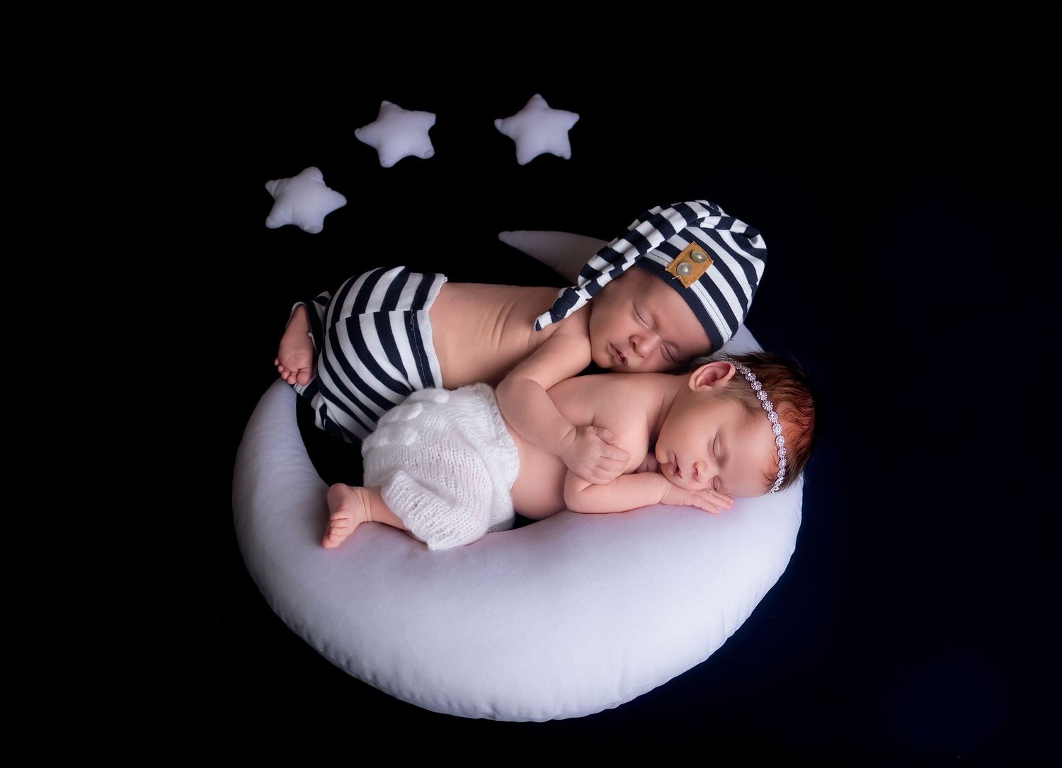 Twin Babies, Newborn Session on Kewaskum, WI studio