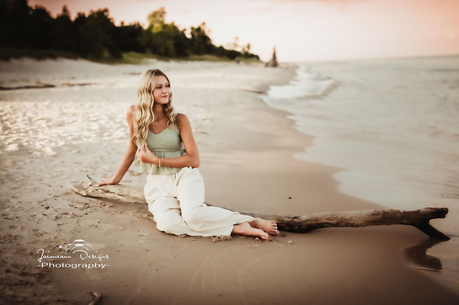 Kewaskum and West Bend and Sheboygan, Wisconsin Senior Photographer
