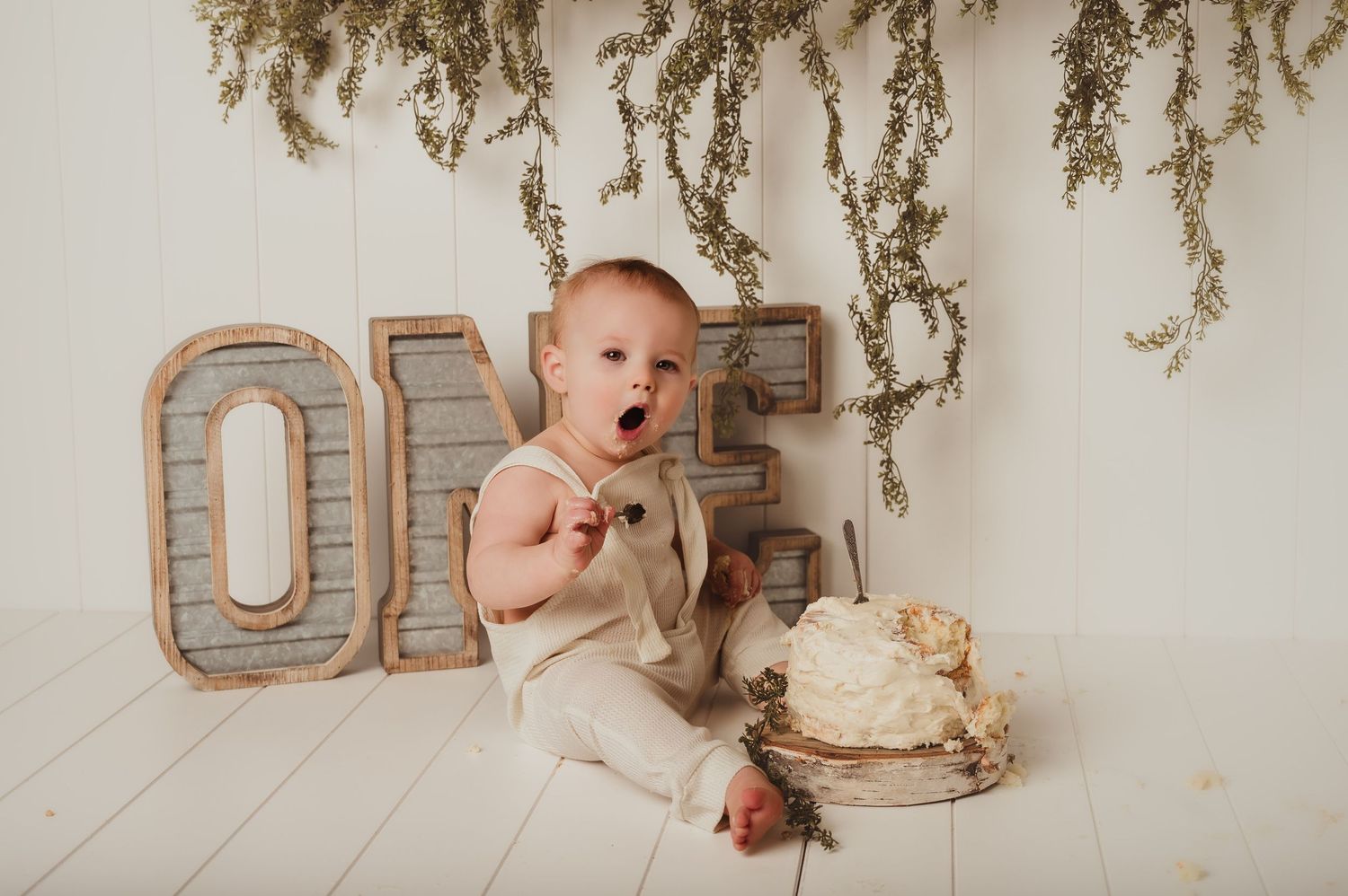 One Year Cake Smash and Splash Birthday Session, Kewaskum, West Bend, Wisconsin Photographer