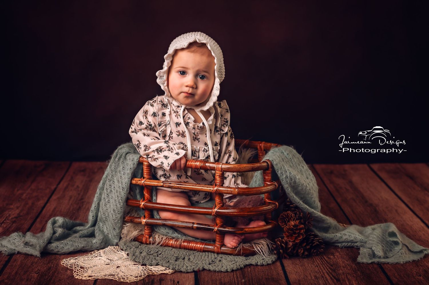 Kewaskum Baby and Milestone Photographer, Studio Children Photographer Milwaukee, West Bend, Kewaskum, Sheboygan, Grafton, Slinger,