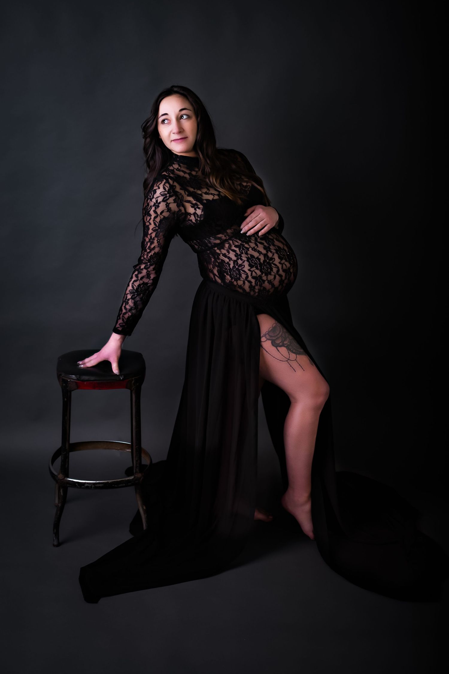 Modern Maternity Studio session in Kewaskum, WI