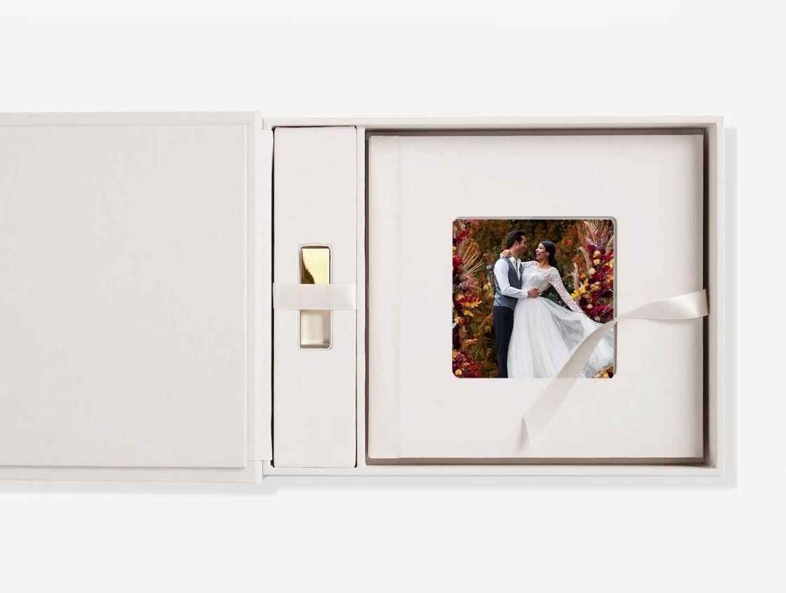 Kewaskum Luxury Wedding Photographer near Milwaukee, Sheboygan, Delafield, WI Luxury Wedding Albums and Cintamatic film