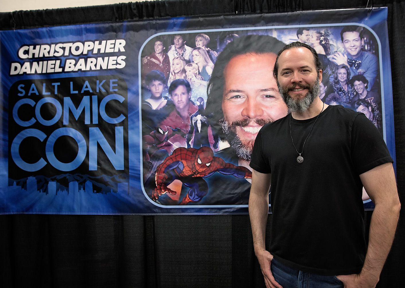Christopher Daniel Barnes at a convention