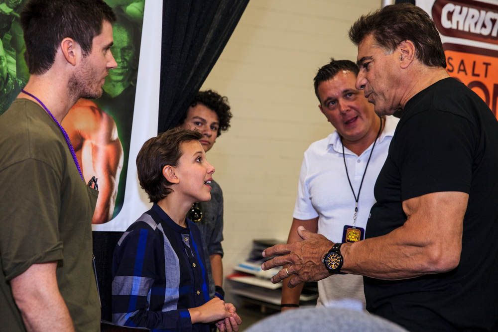 Millie Bobby Brown meets Lou Ferrigno