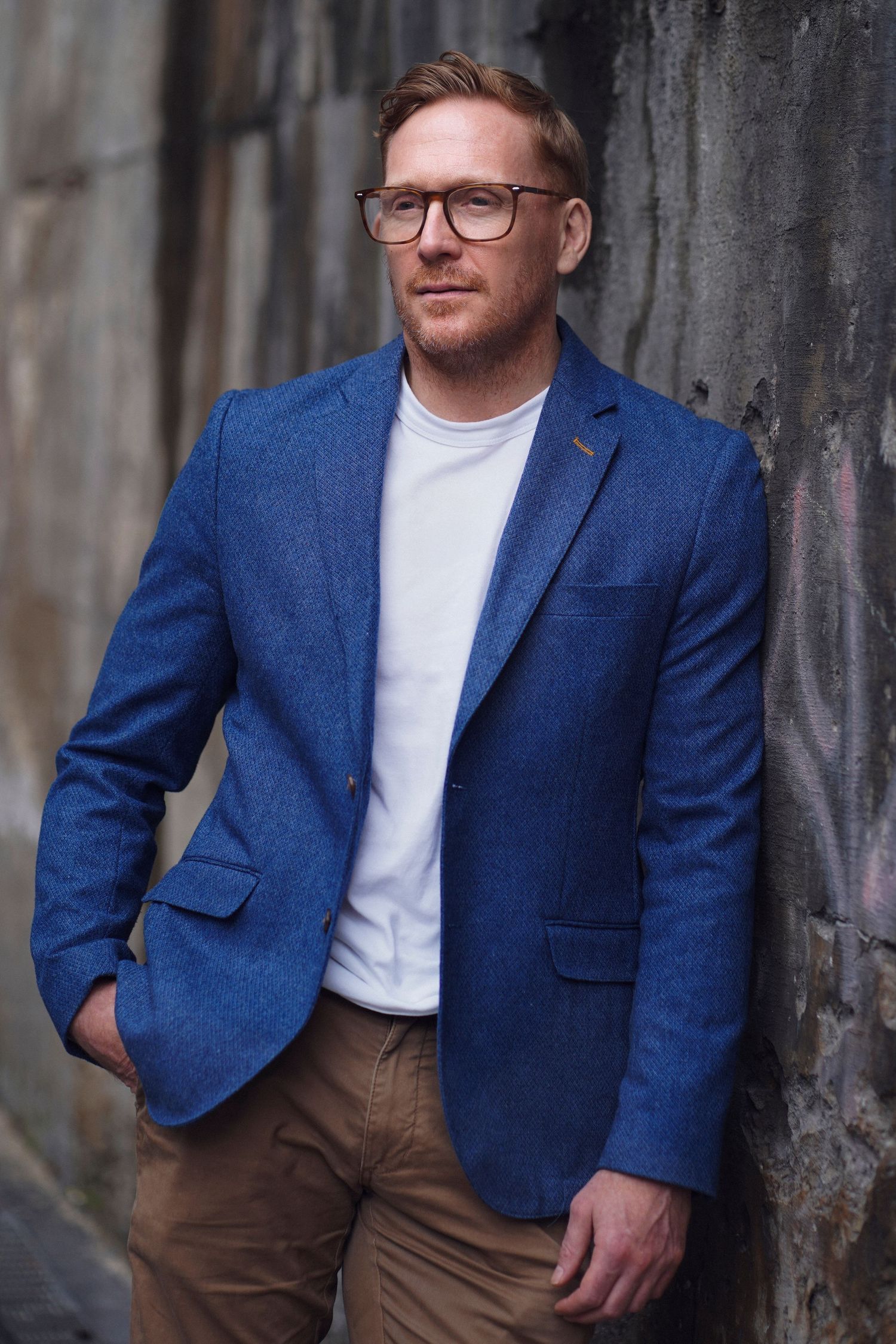 Professional portrait of business exec by Studio TingTing in Sydney outdoor session.