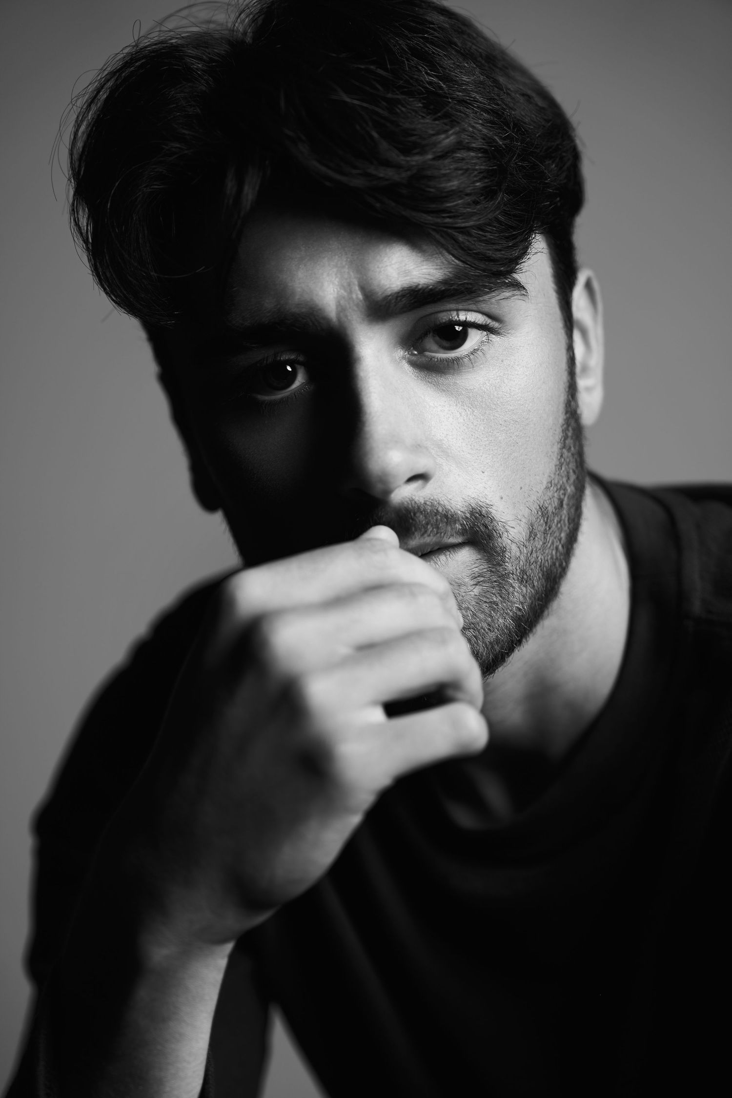 Dramatic black and white portrait acting headshot by Studio TingTing in Sydney.