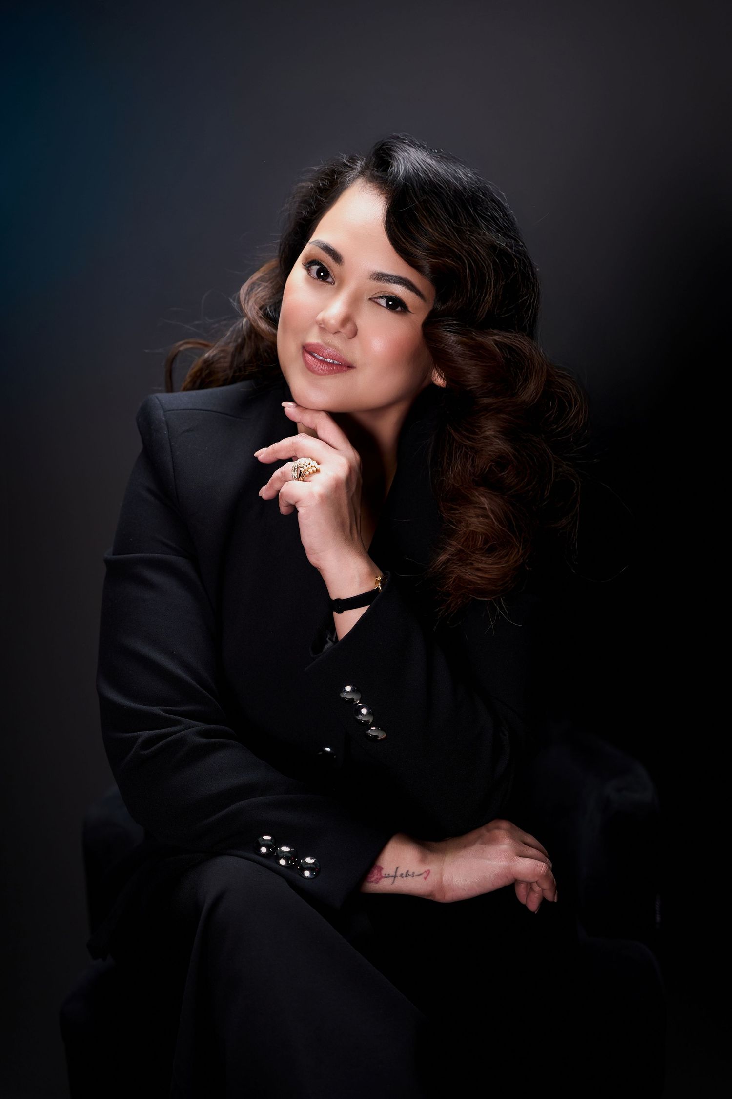 Headshot for female founder by Studio TingTing in Sydney studio.