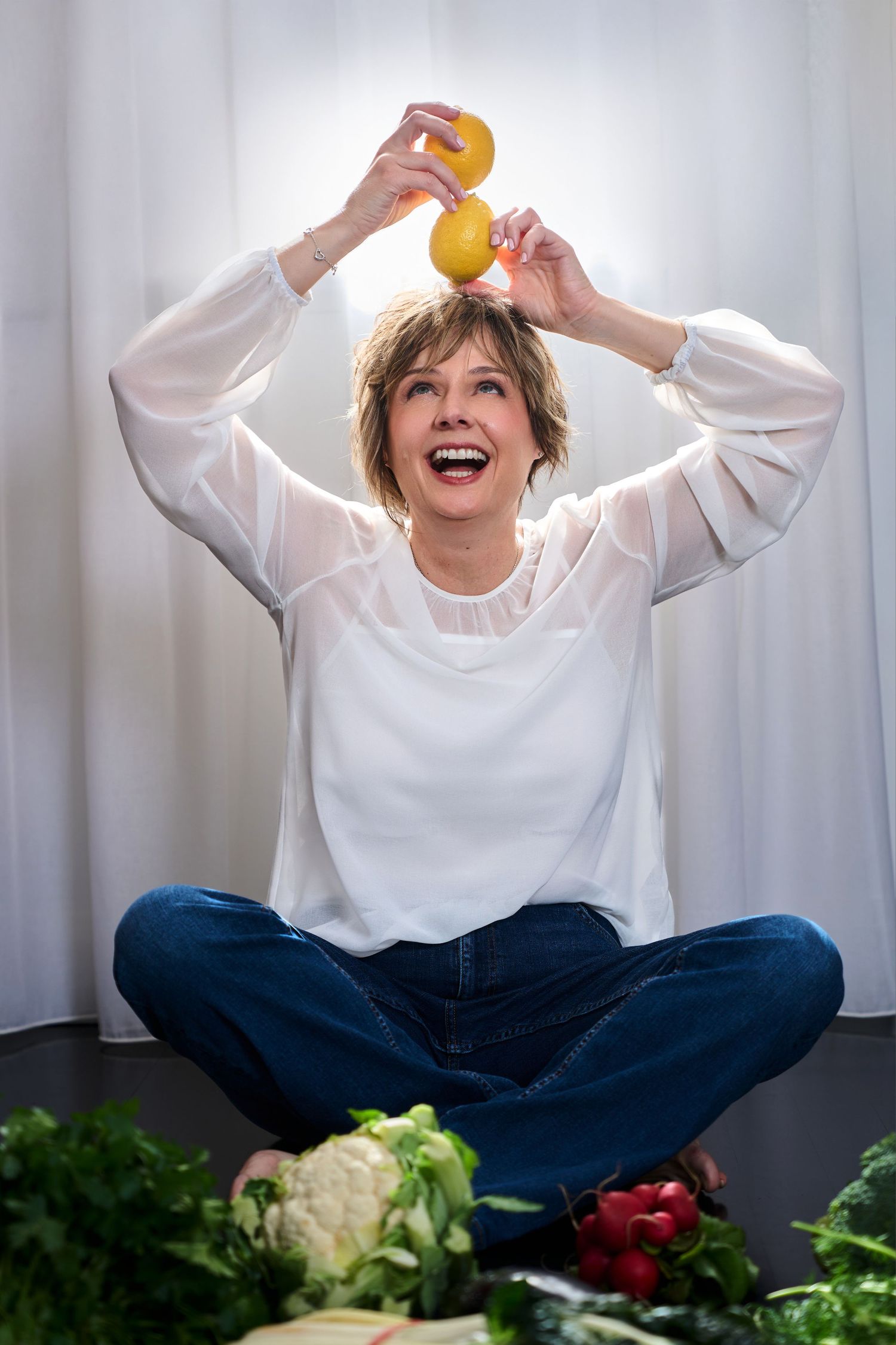 Sydney relaxed and professional personal branding photo series of a nutritionist shot by Tammy TingTing.