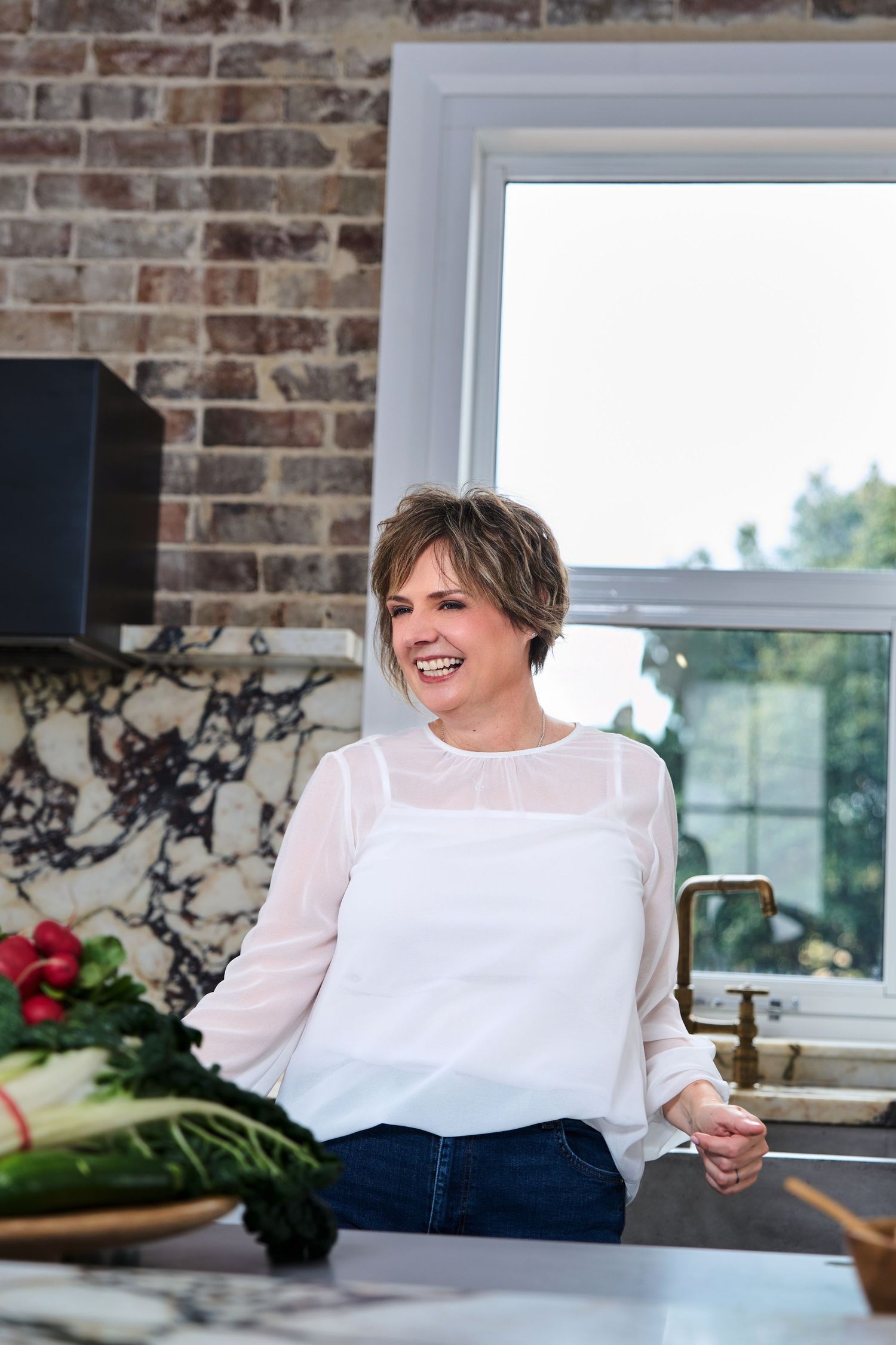 Nutritionist posing for personal branding photo by professional Photographer Tammy TingTing in Sydney.