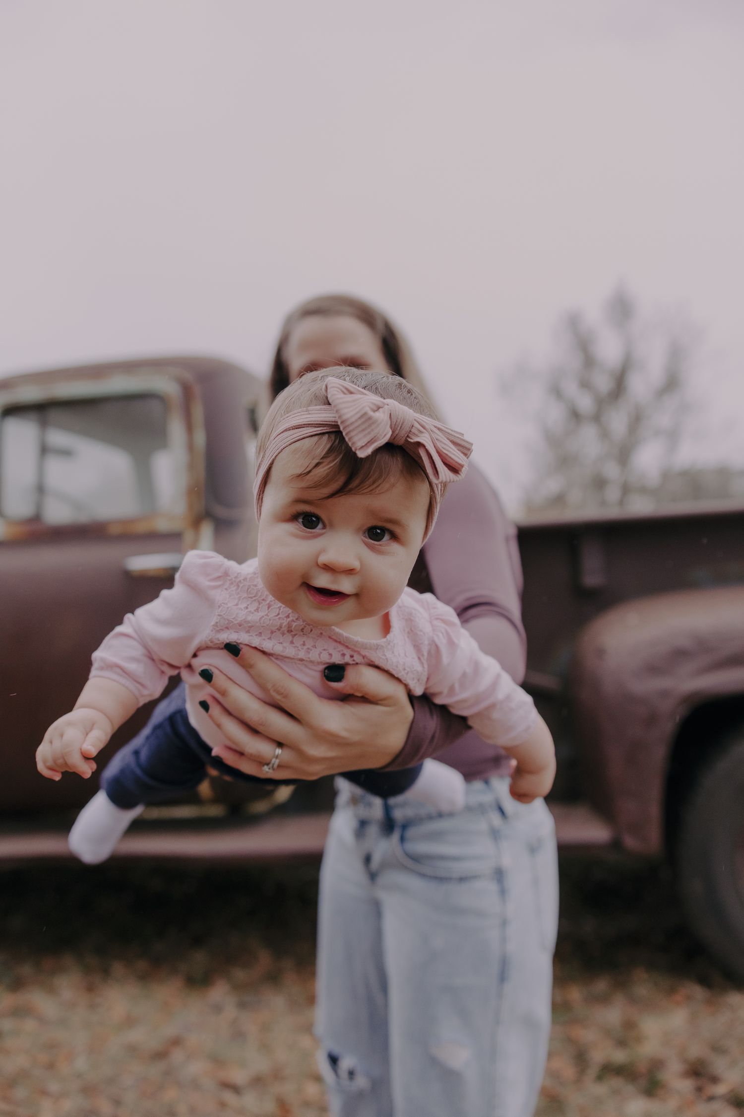 extended family session at Lakeland homestead