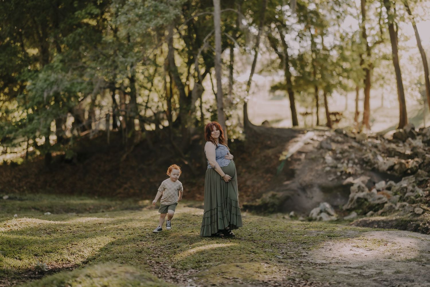 maternity session, second child, bonnet springs park, lakeland