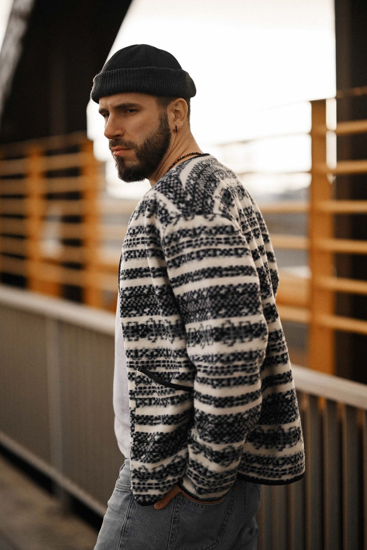 Authentic and casual lifestyle photoshoot for men in Valencia, showcasing a rugged street style look for social media and Tinder.