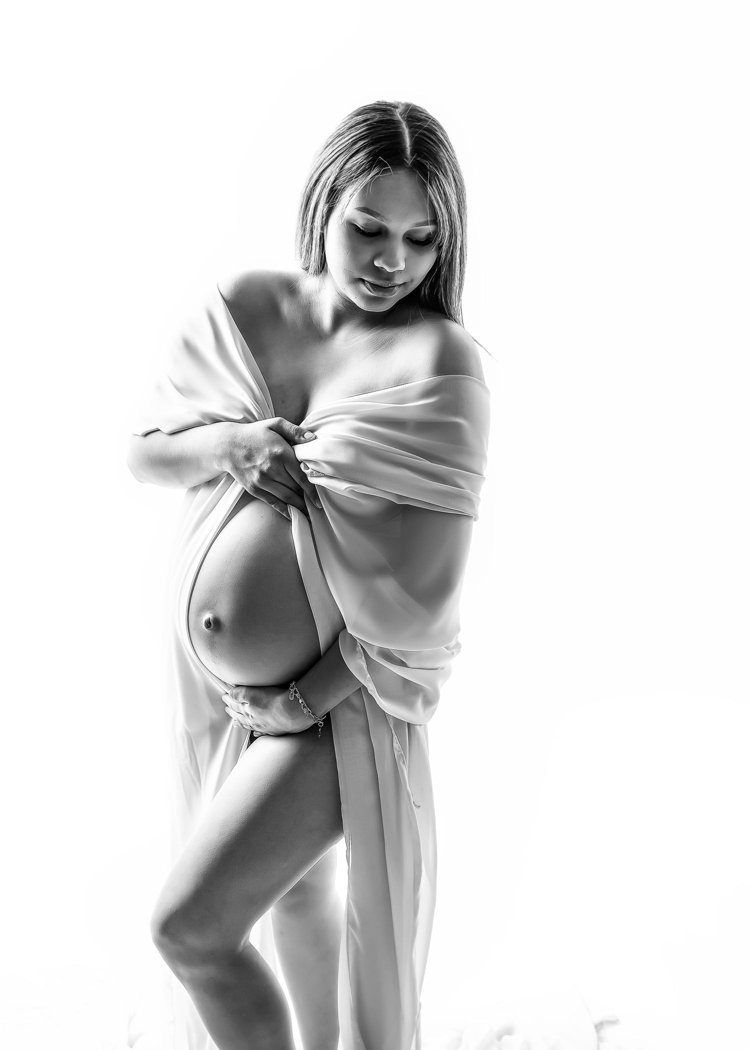 in studio black and white elegant classic timeless maternity photo session