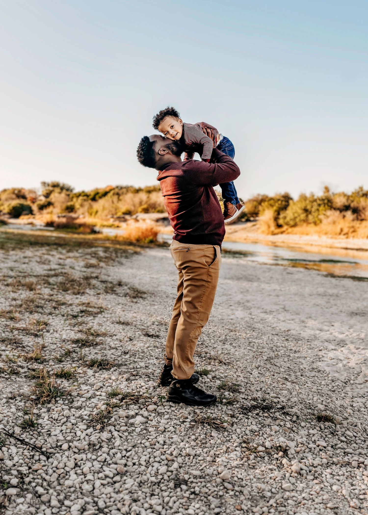 Outdoor and Indoor Lifestyle Storytelling family sessions
