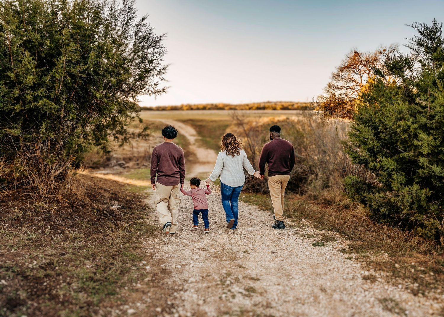 Outdoor and Indoor Lifestyle Storytelling family sessions