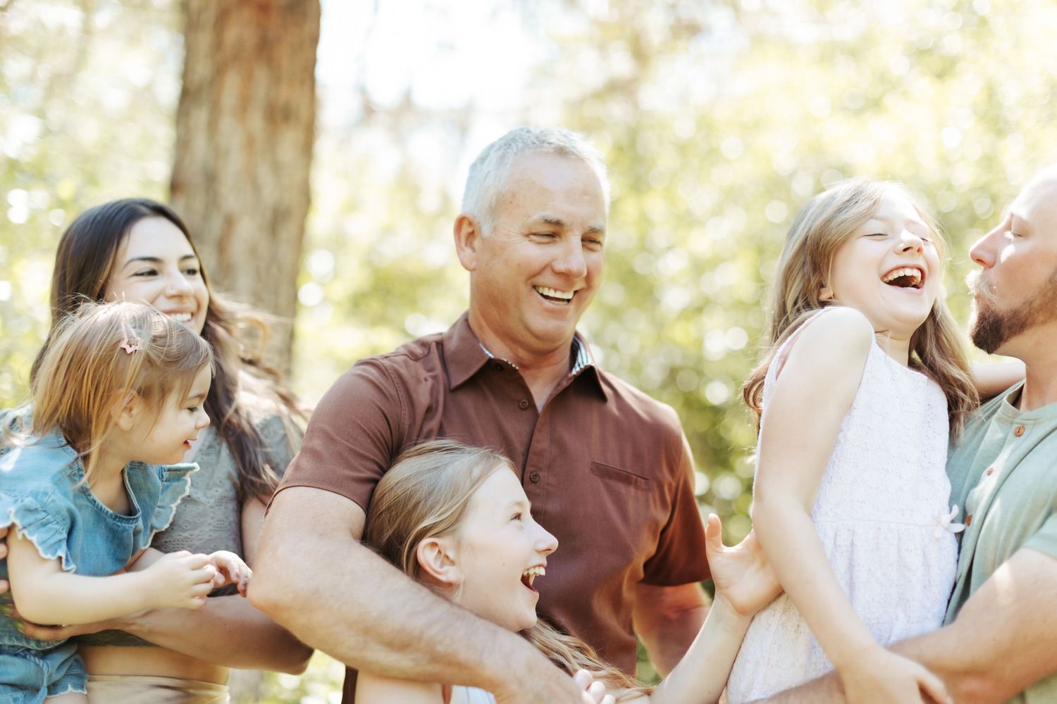 Family photoshoot outdoors in Boise