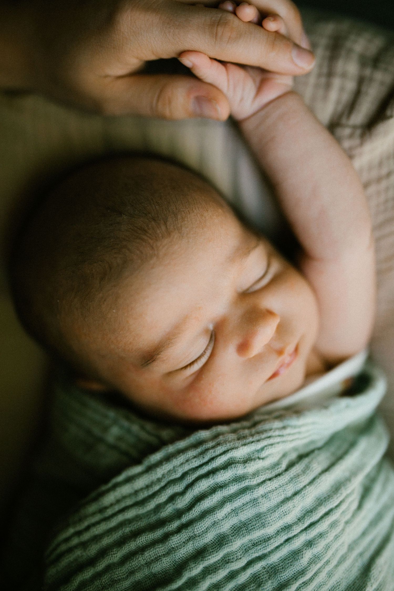Newborn photoshoot at home in Boise