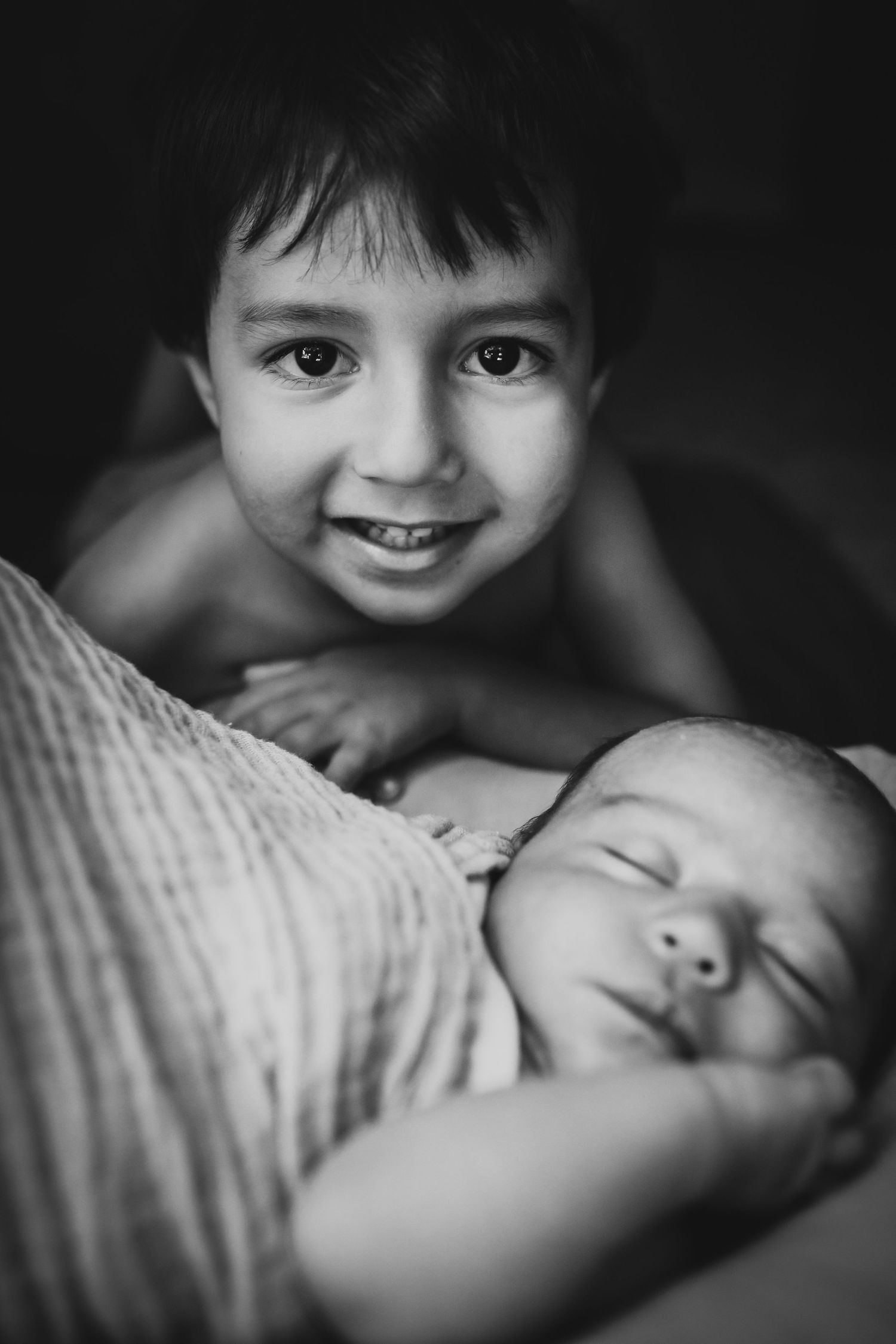 Newborn photoshoot at home in Boise
