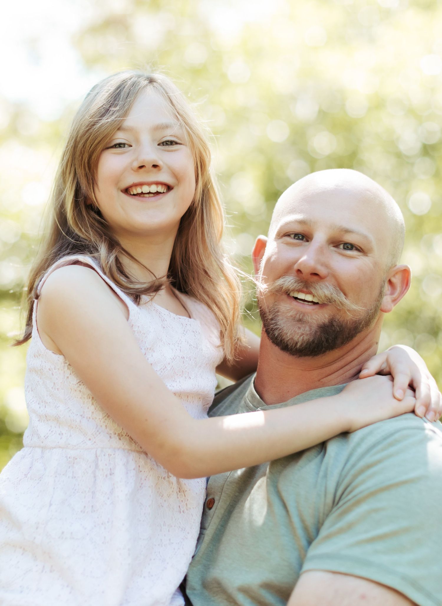 Family photoshoot outdoors in Boise