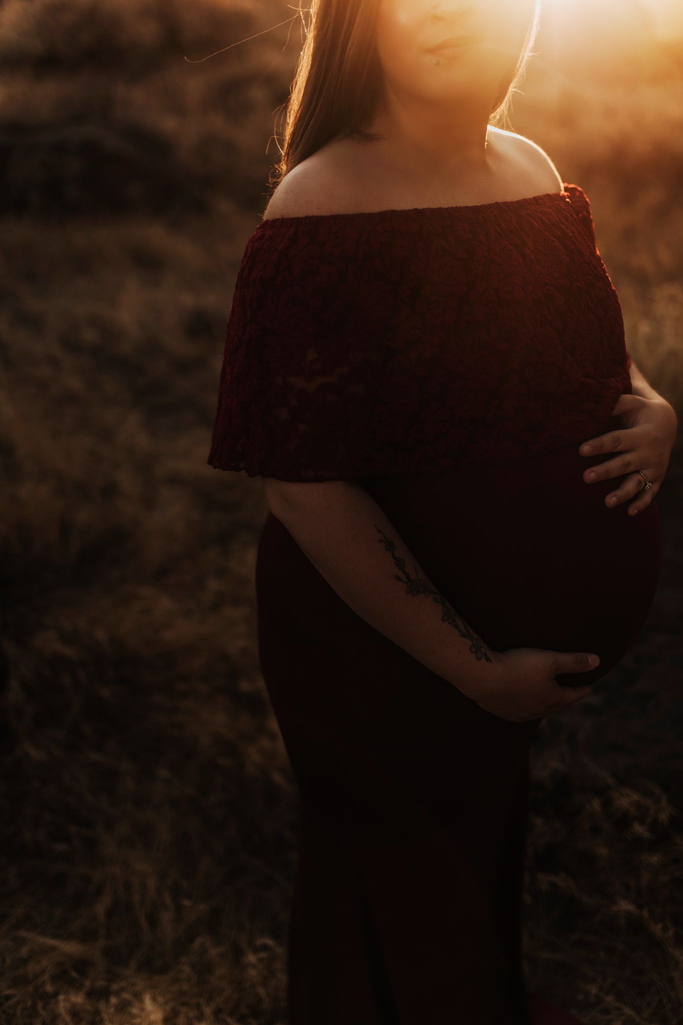 Maternity session outside in Boise Idaho