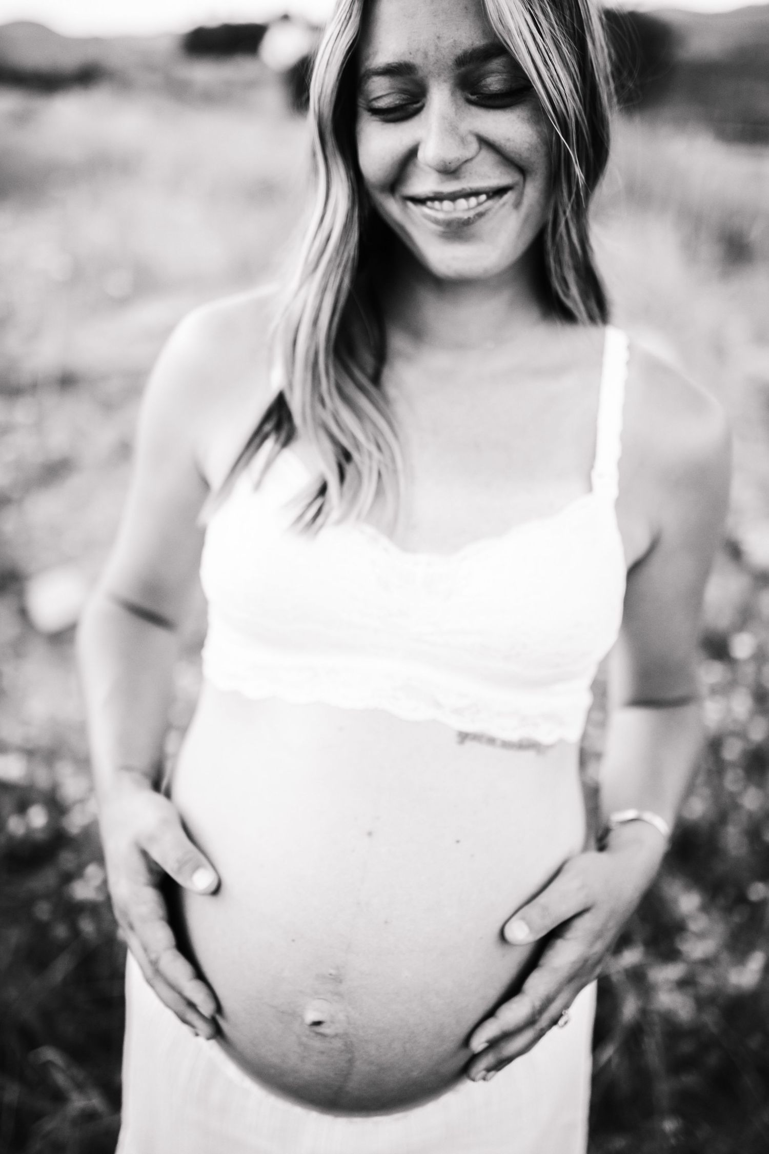 Maternity session outside in Boise