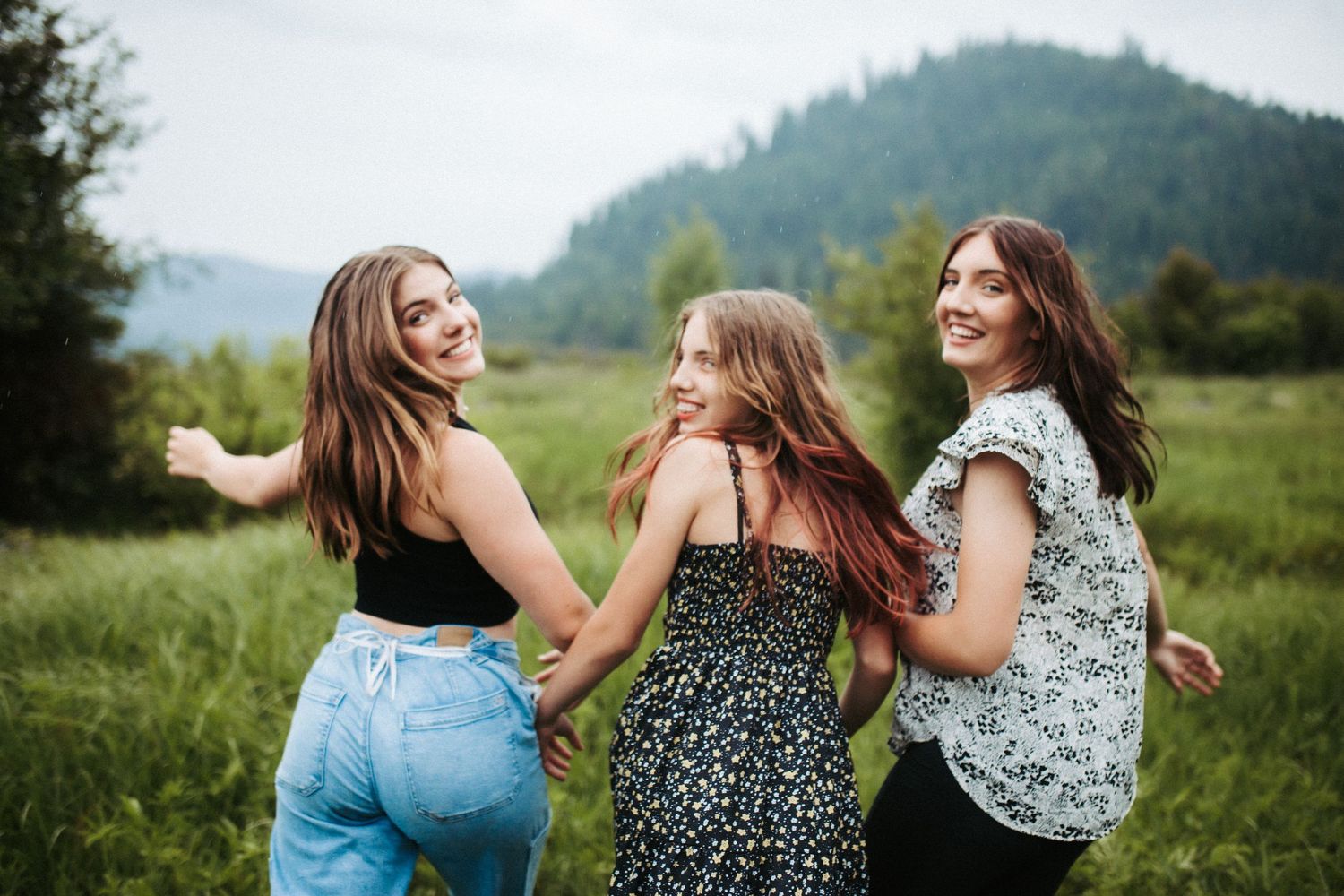 Siblings during family photoshoot in Boise