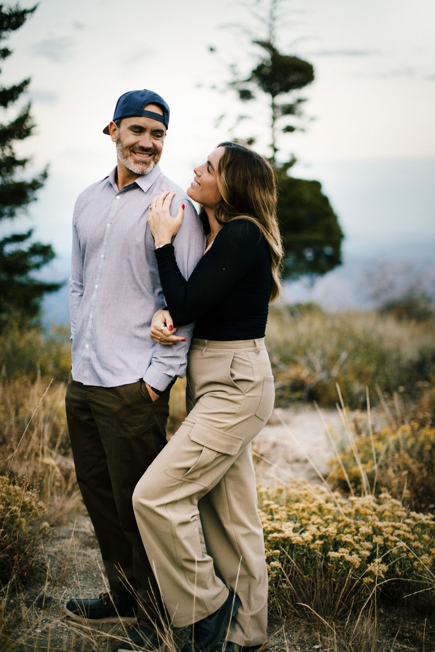Family photoshoot outdoors in Boise