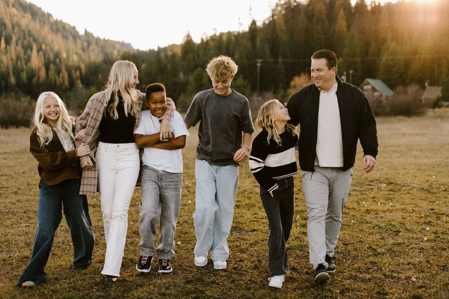 Family photoshoot in the fall at Cascade Idaho
