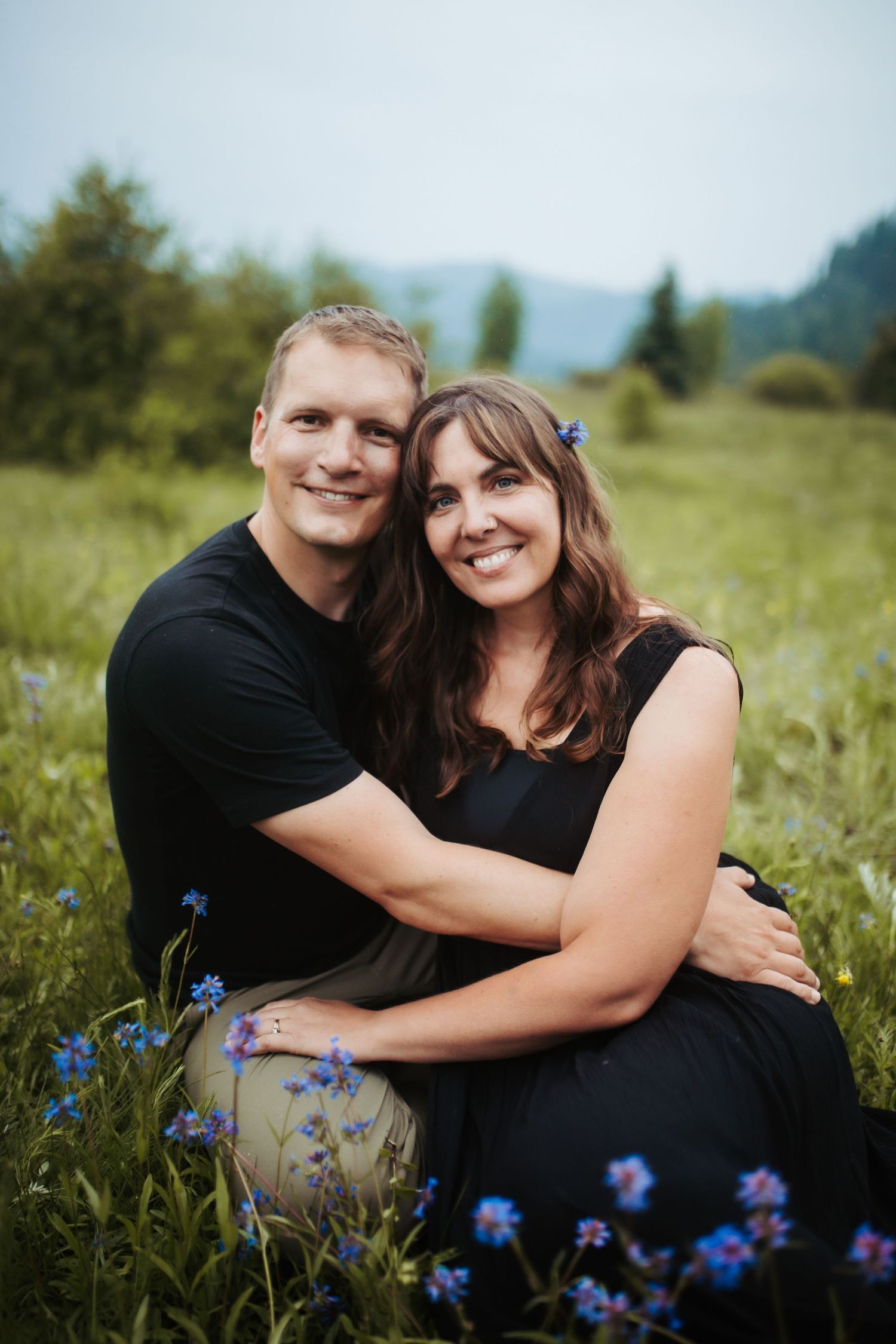 parents during family photoshoot in Boise