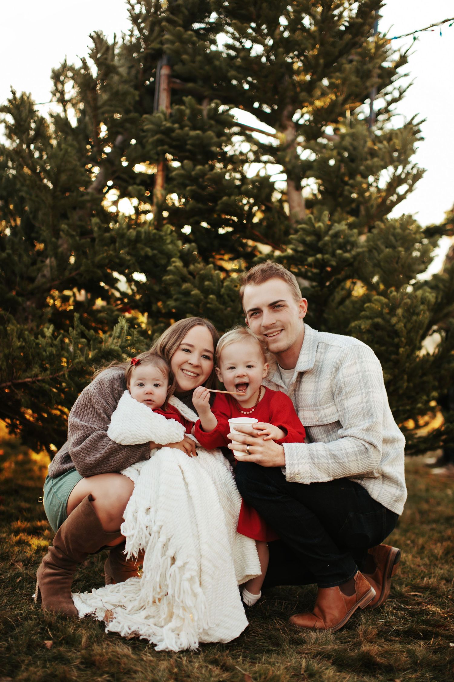Christmas family photoshoot in Boise