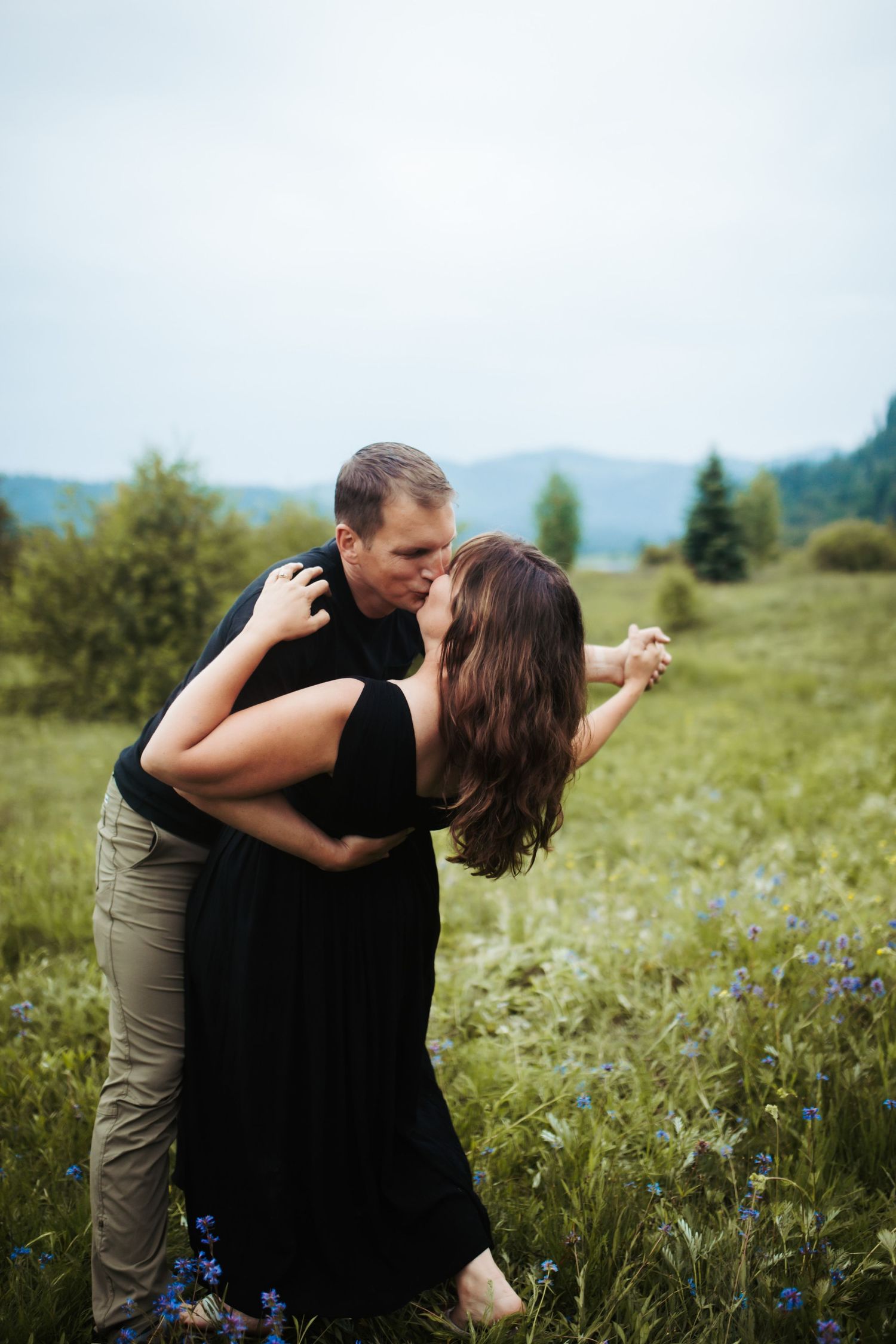 parents during family photoshoot in Boise