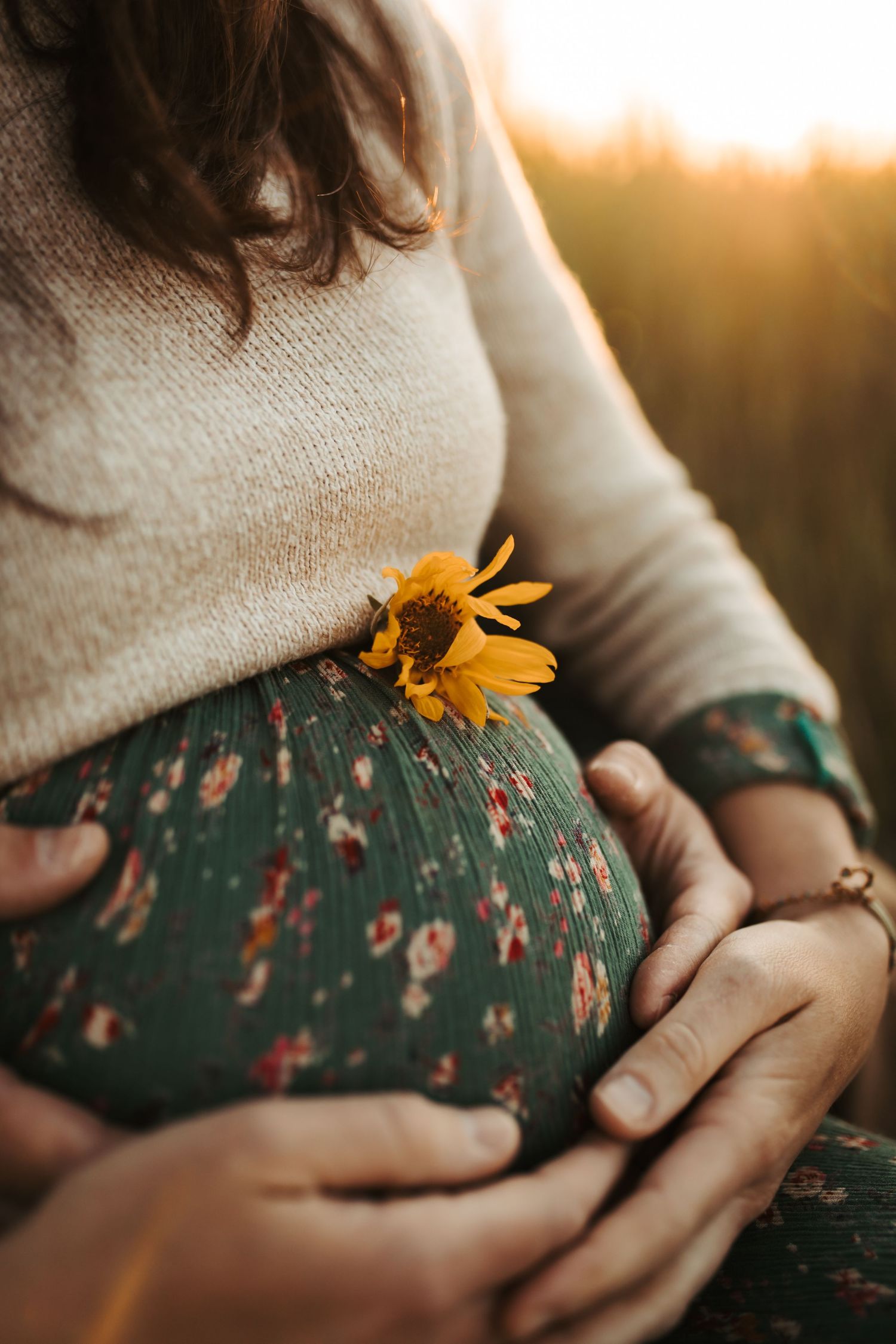 Maternity session outside in Boise Idaho