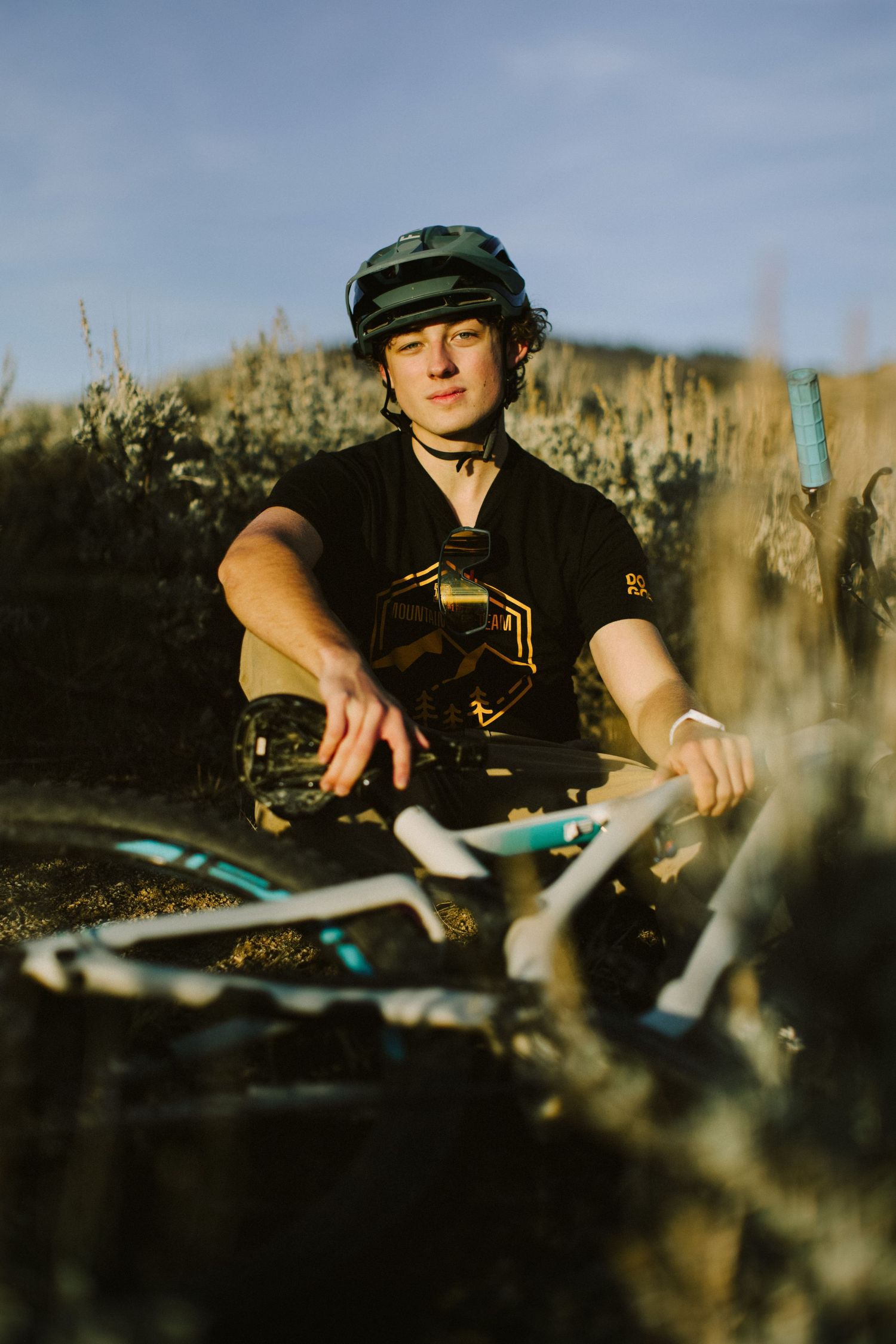 Senior photoshoot mountain biking in Boise