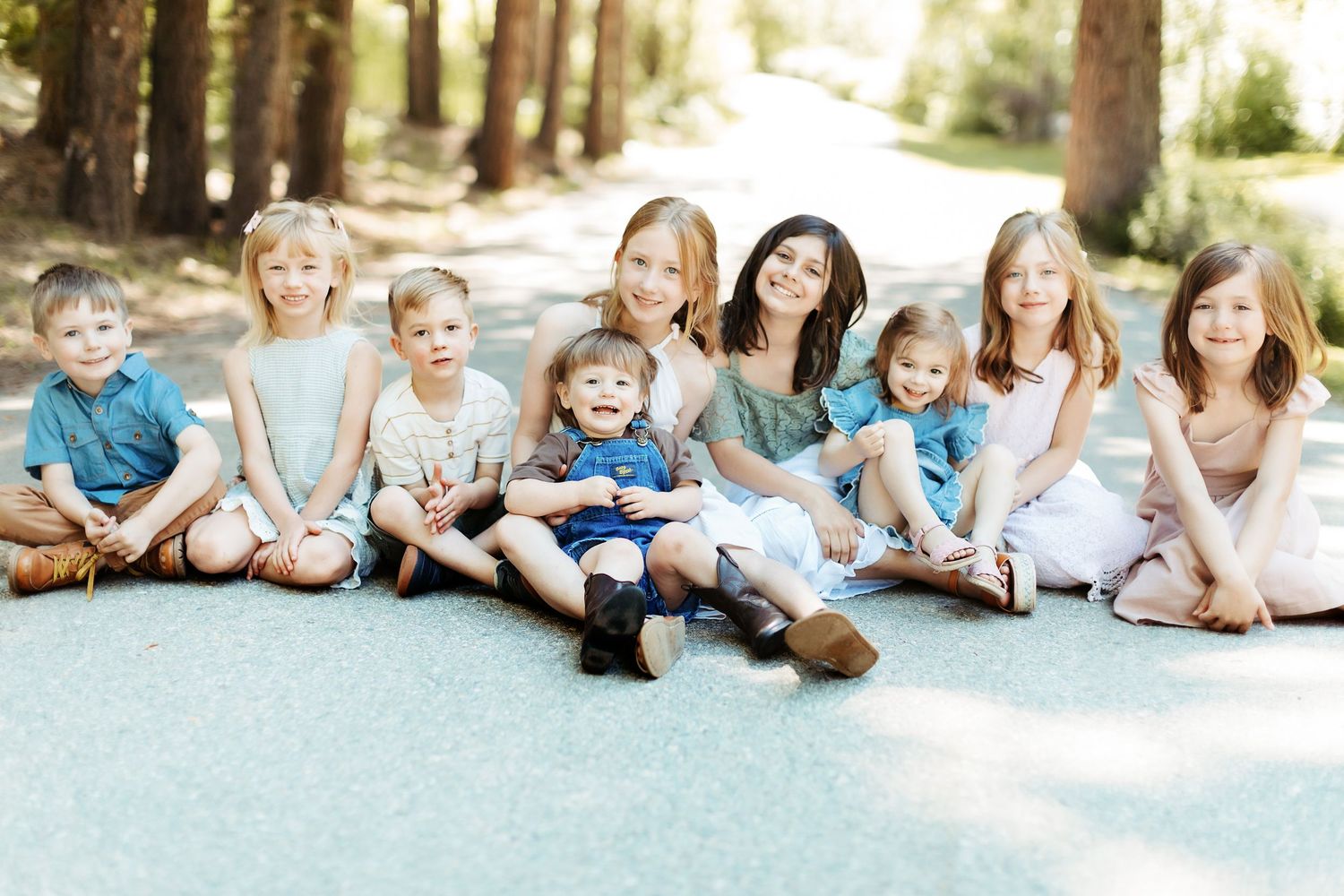 Large family photoshoot in Boise