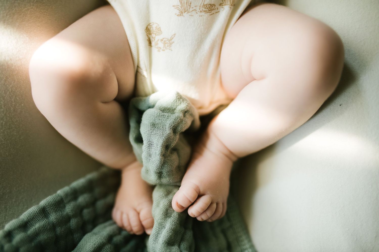 Newborn photography at home in Boise Idaho