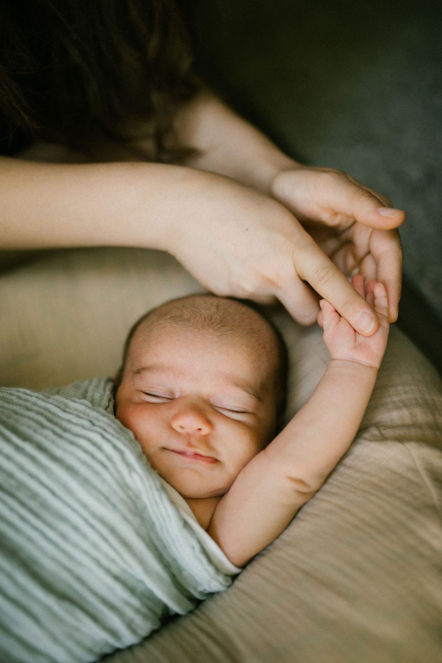 Newborn photoshoot at home in Boise