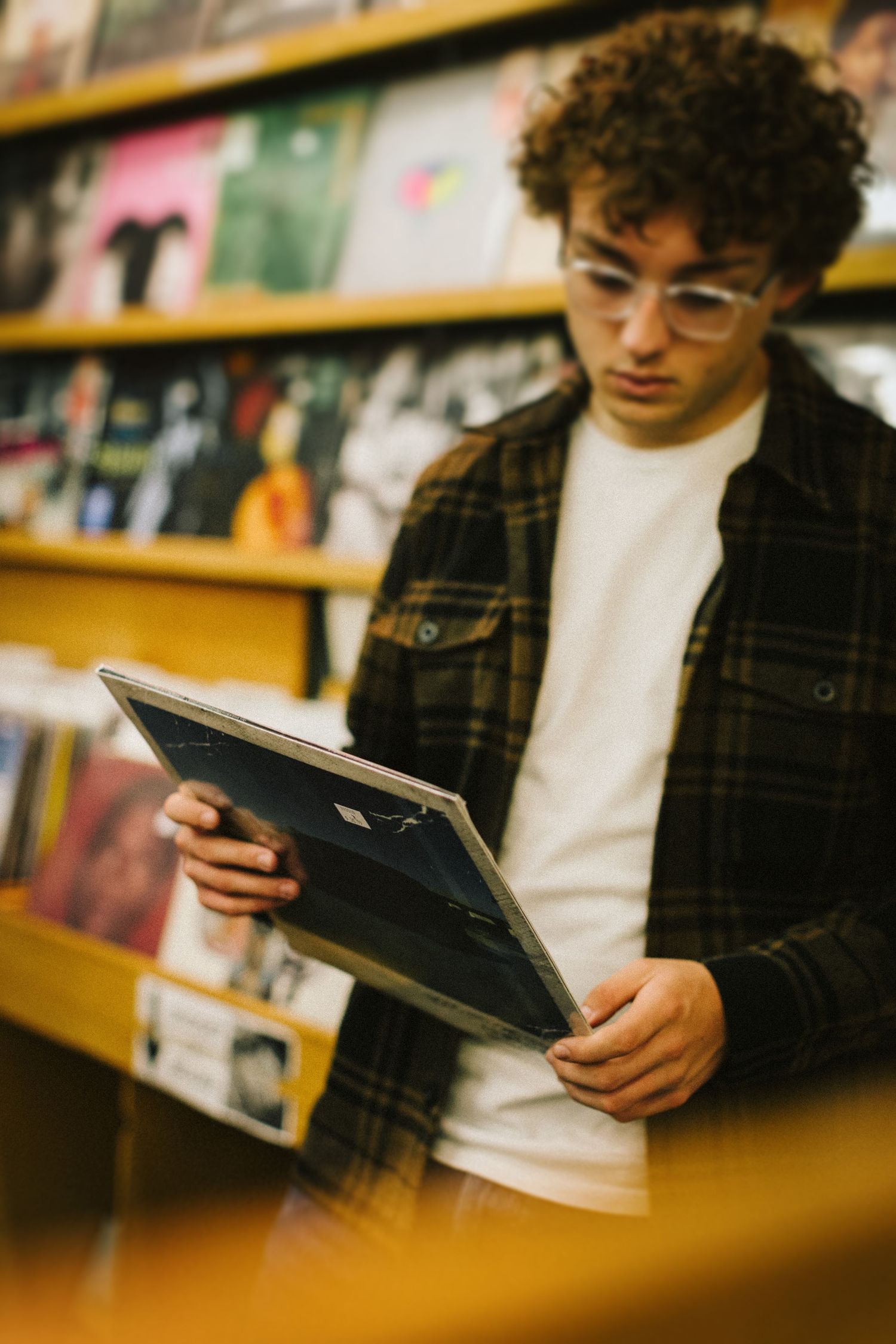 Senior photoshoot at the Record Exchange in Boise