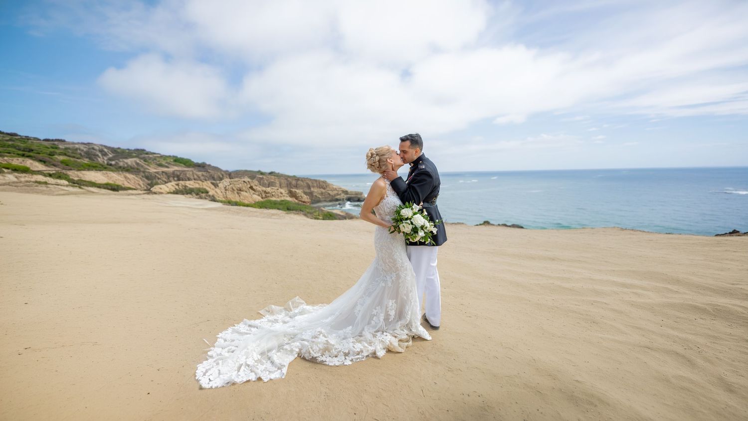 San Diego Romantic Photographer Romantic Weddings in San Diego
San Diego Photographer
Luxury San Diego Wedding Photographer sunset cliffs