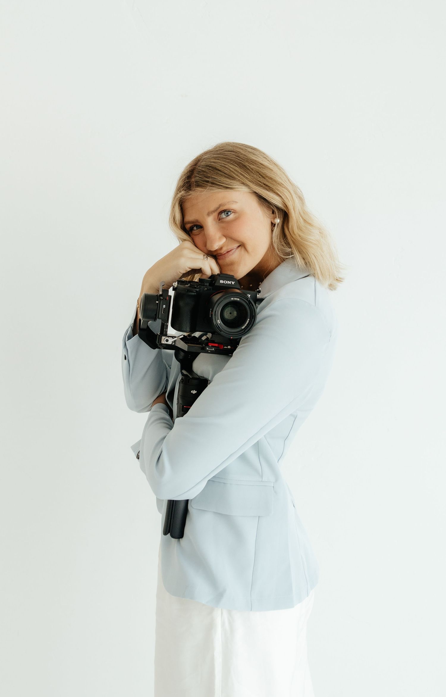 Wedding photography by Ryann Kaiser Photo—capturing candid moments, timeless details, and love stories in a modern, elegant, luxurious style