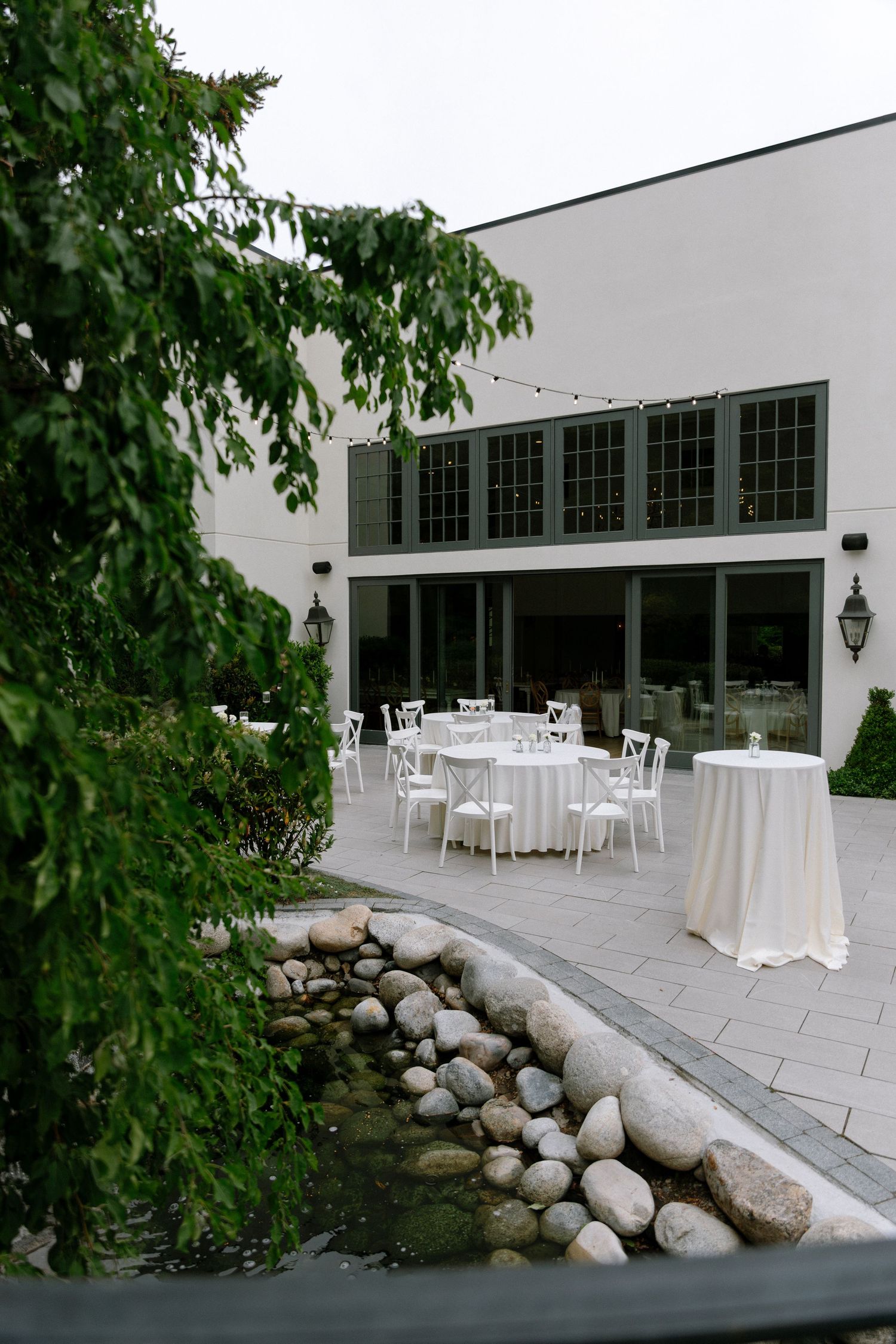 Wedding photography by Ryann Kaiser Photo—capturing candid moments, timeless details, and love stories in a modern, elegant, luxurious style
