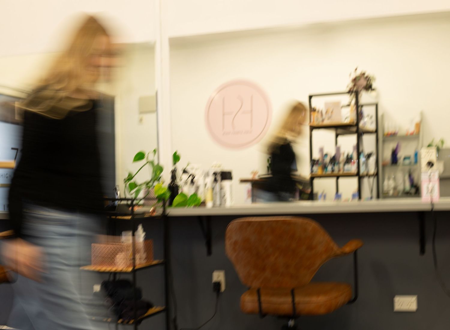 High Street Hair - brand shoot
focus blur, movement shot