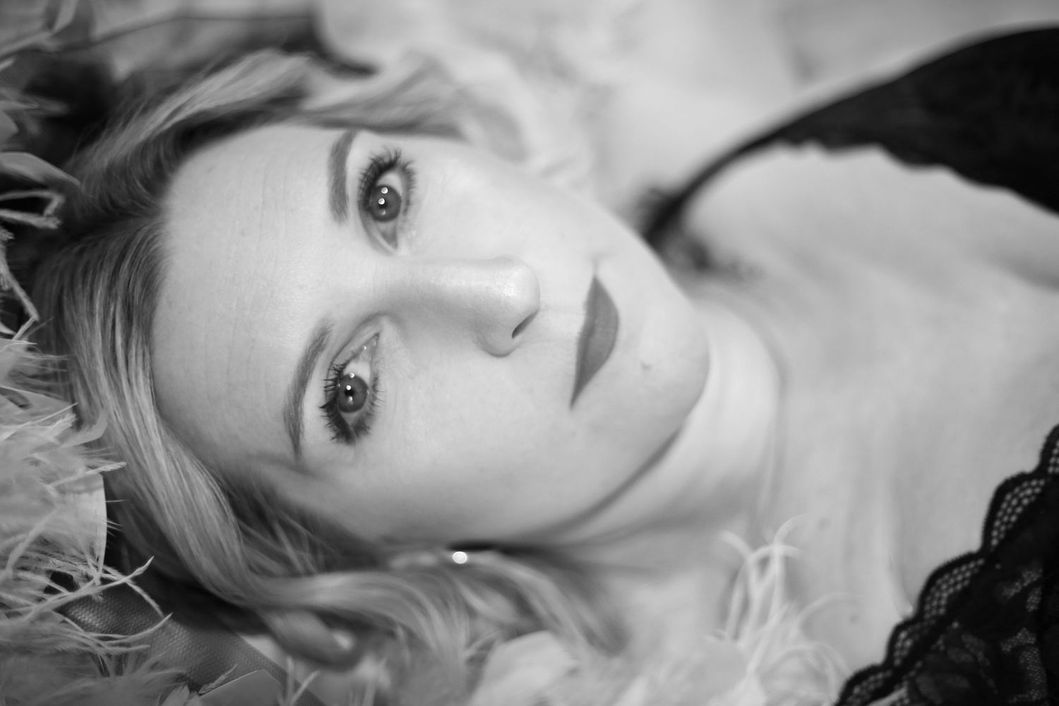 Trish - luxury boudoir black and white close up