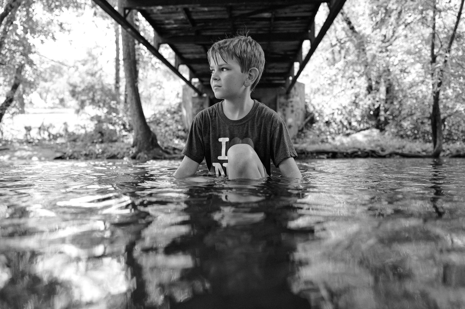 Murfreesboro child portrait photographer candid black and white outdoor photo