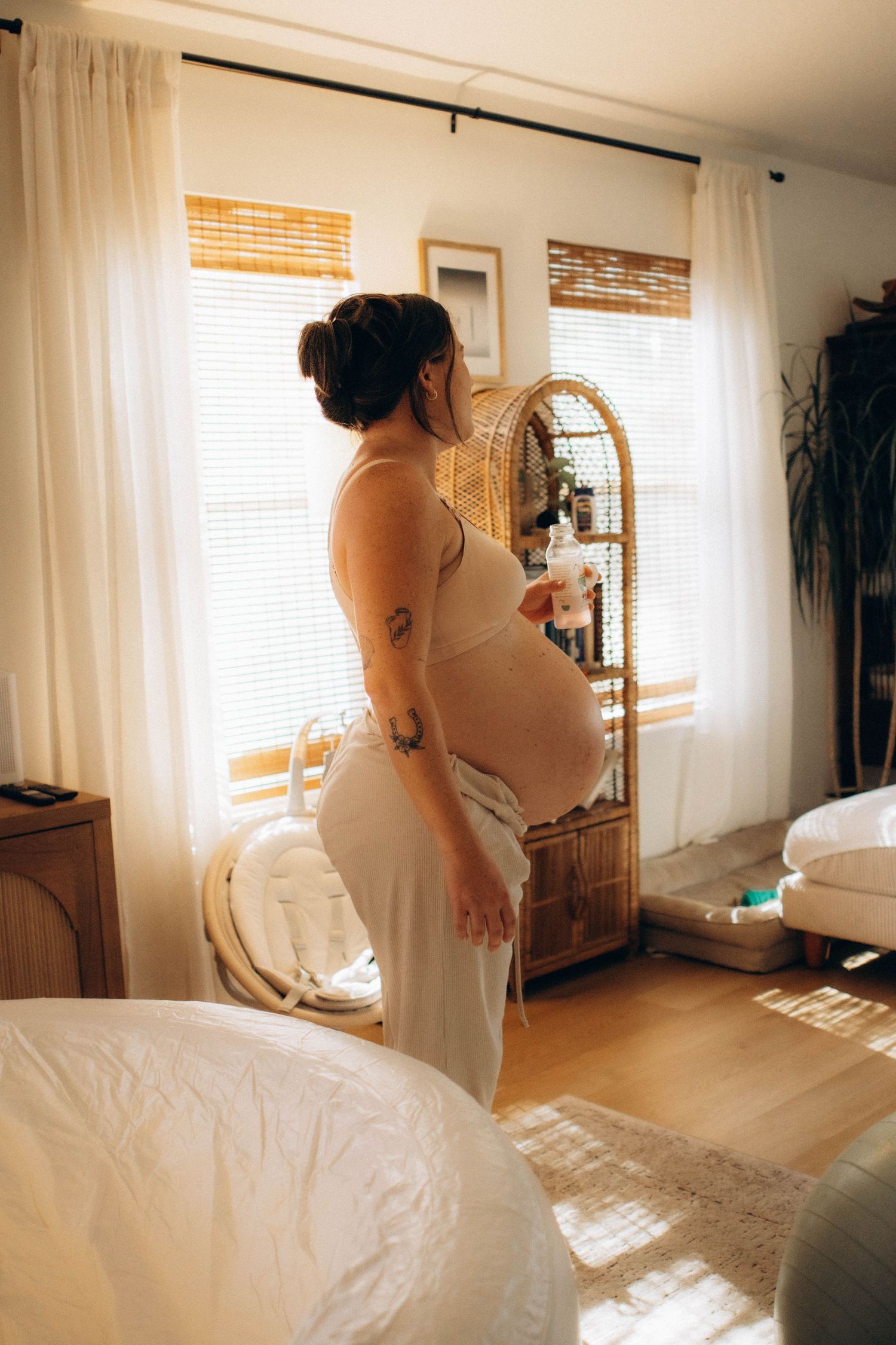 Peaceful labor at home